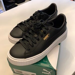 Puma Basket Platform Core Sneaker in black size 7